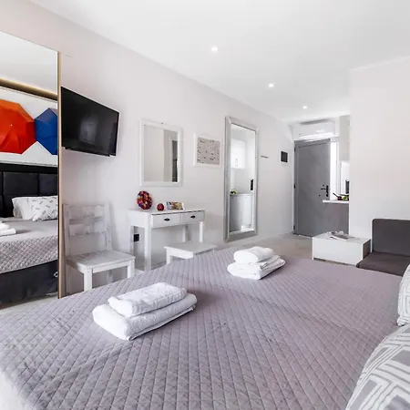 King With Sofa Bed 5 * Yénion